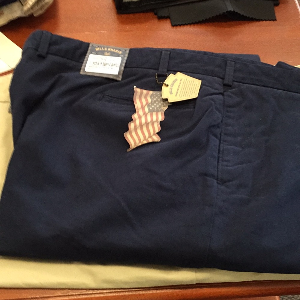 Bills Khakis stretch Twill Navy & Khakis 50 waist